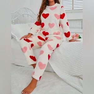 NEW Valentines Heart Fuzzy Plush Fleece Pajama Set Size Medium